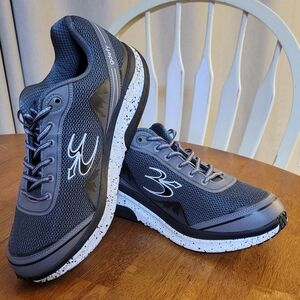 Gdefy Mens Gravity Defyer size 13